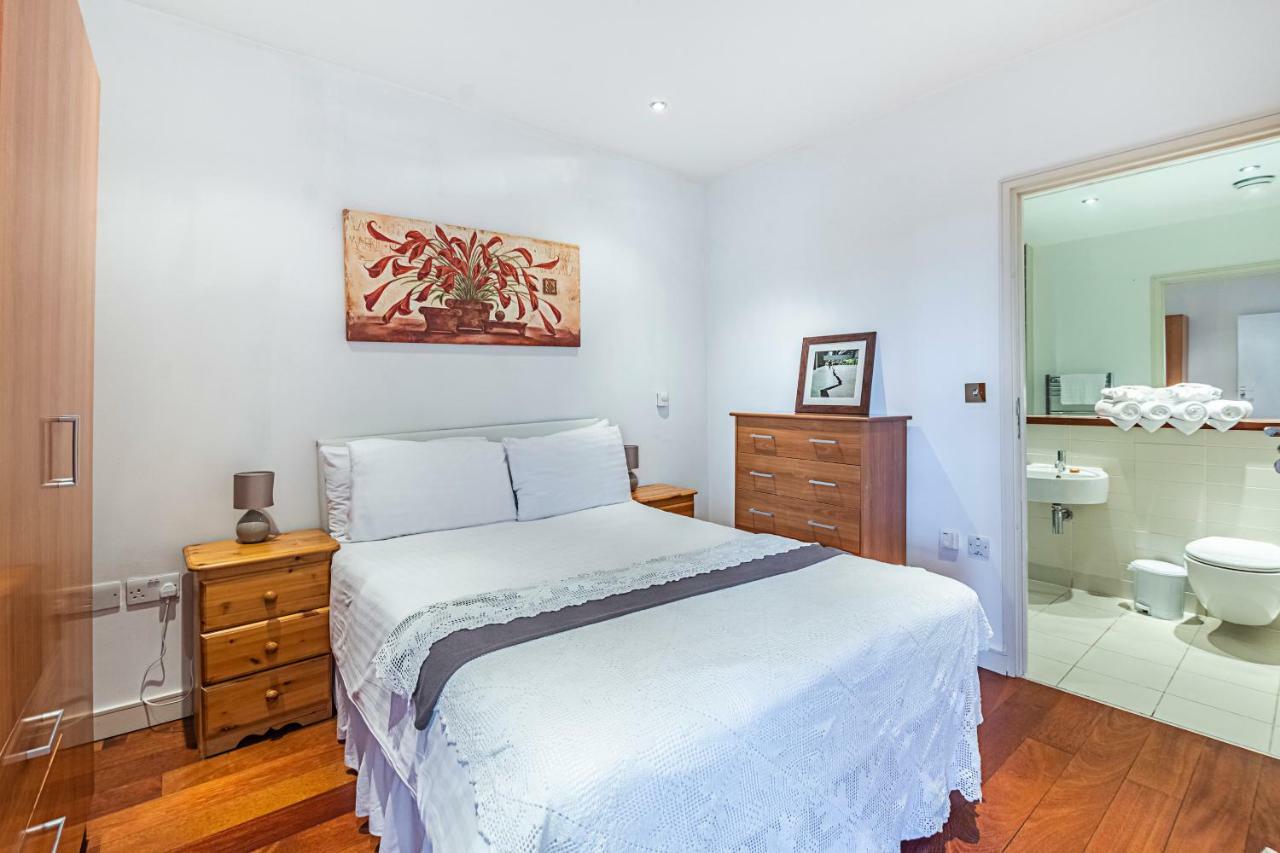 Splendid 3 Bedroom Apartment In Angel/Kings Cross London Bagian luar foto